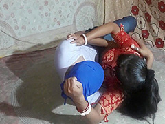 Hot Indian Housewife Boyfriend Ko Ghar Pe Bulake Chudai Keya