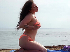 Busty Bitch Cums On A Public Beach