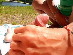 Public Sex Je Suce Un Inconnu Au Bord Des Gens Nous Surprennent Il Ejacule Sur Mes Seins