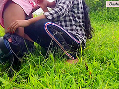 නවරඑළය පටටම කල හකලල Very Hot Sri Lankan Couple Fuck In Public Outdoor & Cum In Mouth