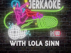 Mina Luxx - Gets Wet And Wild With The Hottest Babes In The World 10 Min