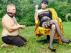 Beth Kinky - Goth Domina Take Cigarette Outdoor Serviced Out By Her Pt2