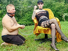 Beth Kinky - Goth Domina Take Cigarette Outdoor Serviced Out By Her Pt2