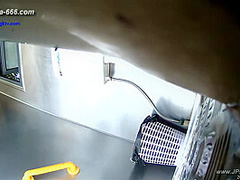 chinese girls go to toilet.298