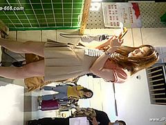 peeping chinese amateur upskirt.128