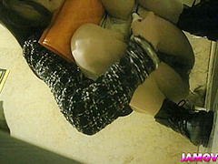 Busan lady sucking on her boyfriend and riding him