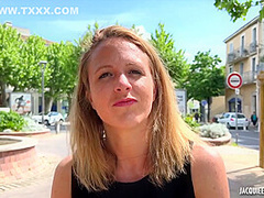 Julie - 30 Years Old Executive Assistant In Lyon!