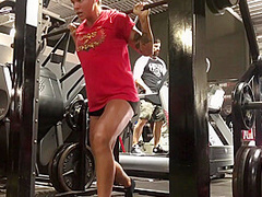 Brunette Amateur Milf Hottie