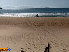 She Loves Doing Anal In Public On The Beach - Real Amateur