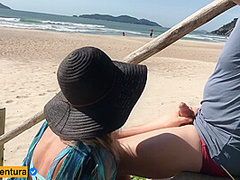 She Loves Doing Anal In Public On The Beach - Real Amateur