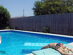 Bikini Photo Shoot Turns To Pool Pounding...video Glasses Pov !!!