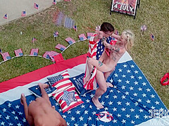 And Participate In Wild 4th Of July Orgy! - Kate Bloom And Ember Snow
