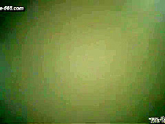 chinese girls go to toilet.301