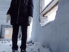 Fuck My Girlfriend In An Abandoned Building And Cum On Her