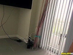 Sucked By A Skater Whore 1 - Street Oral