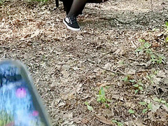 Progulka Po Lesoparku S Vibratorom Distancionnogo Upravleniya I Masturbaciya V Mashine Na Parkovke