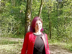 Progulka Po Lesoparku S Vibratorom Distancionnogo Upravleniya I Masturbaciya V Mashine Na Parkovke