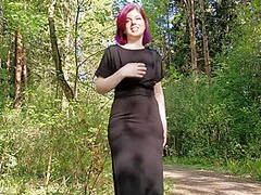 Progulka Po Lesoparku S Vibratorom Distancionnogo Upravleniya I Masturbaciya V Mashine Na Parkovke