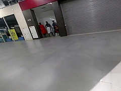 Petite Girl Flashing Pussy Under Miniskirt In Mall (risky Upskirt)