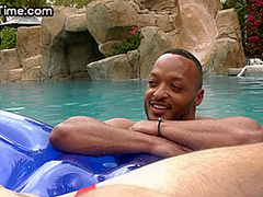 Bisexual nympho dudes fuck nympho bae in 3some outdoor