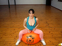 Charlie Elaine in Ill Bounce You Wank - DownblouseJerk