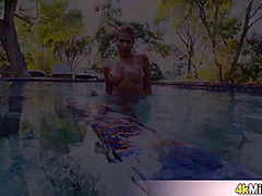 Beautiful Location With Plam Trees And A Pool And Premi