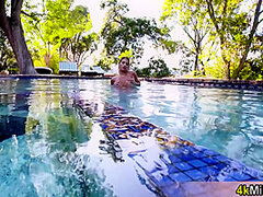 Beautiful Location With Plam Trees And A Pool And Premi