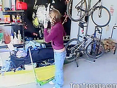 Teen topanga masturbates in her garage
