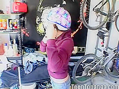 Teen topanga masturbates in her garage