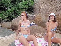 Careca Maconheiro Pede Pra F1 E Fode Novinhas No Pelo Na Beira Da Praia