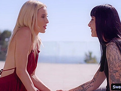 Hot Babes Aiden And Goth Incrdible Outdoor Lesbian Sex