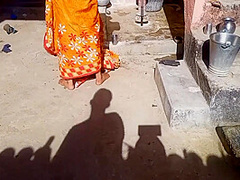 Deshi Village Bhabhi Outdoor Hindi Sex