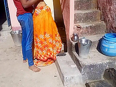 Deshi Village Bhabhi Outdoor Hindi Sex