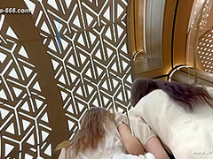 peeping chinese amateur upskirt.142