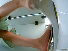 chinese girls go to toilet.303