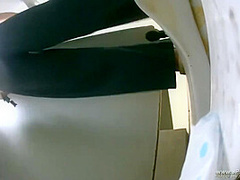 chinese girls go to toilet.303