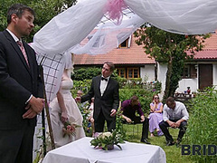 BRIDE4K. Runaway Groom