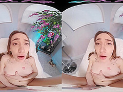 Perky brunette spinner plays with her sweet pussy in VR
