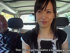 Newcomer Yui Kyouno has a fun day in the van giving handjobs to men - JapanHDV
