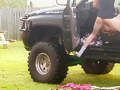 Horny couple take a break to fuck !