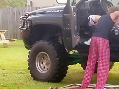 Horny couple take a break to fuck !