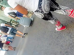 Azz jiggle and wiggle big booty walk down the streets
