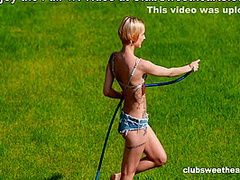 Summer Wet & Wild Fucking Scissoring Lesbians By