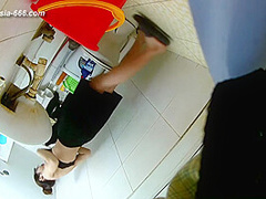 peeping chinese bath.67