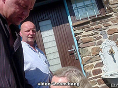 Renata and Kristina Hrubesova host an outdoor foursome - BANG
