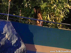 Elegant Indian Babe So Sexy Wet