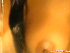 Elegant Indian Babe So Sexy Wet