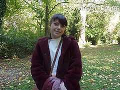 lovely 18 years old teen first porn casting