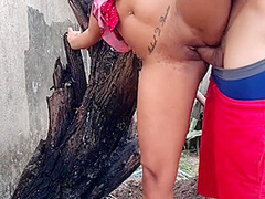 Sexo Com O Rapaz Que Contratei Um Rapaza Pra A Trabalhar No Quintal (trailler) (completo Red) 7 Min