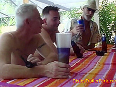 Pool Bar Slut 10 Min